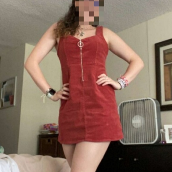 Red Couduroy Dress with Front Zipper Size L - Picture 6 of 6